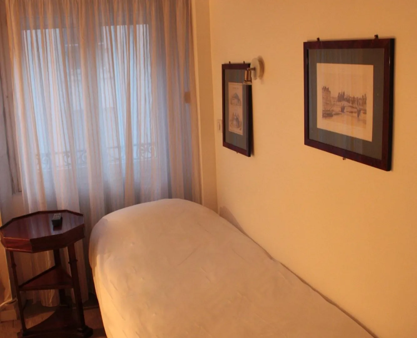 Hotel Hauteville Opera 3*