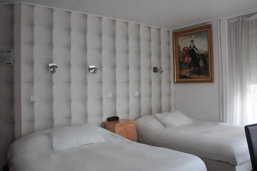 Hotel Hauteville Opera 3*